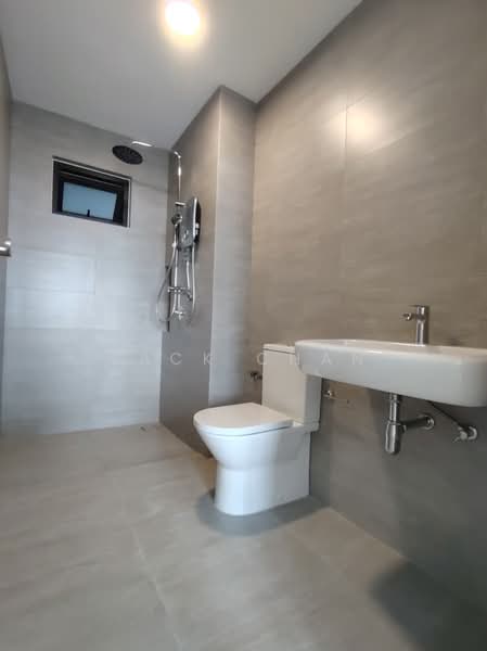 Servis Apartment untuk Dijual di Residensi Ava @ Kiara Bay - Jack Chan - Bathroom - PropertyGuru.com.my