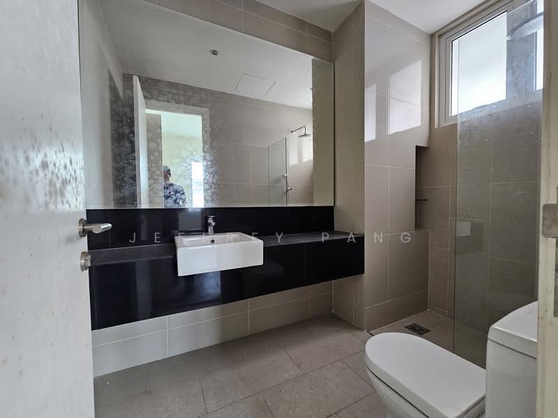 Semi-Detached House for Sale in Bandar Sungai Long (Selangor) - Jeffrey Pang - Bathroom - PropertyGuru.com.my