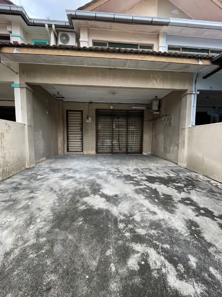 Rumah Teres 2 Tingkat untuk Disewa di Taman Mount Austin (Tebrau) - Rain Ng - Exterior - PropertyGuru.com.my