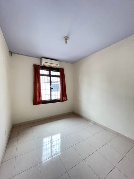 Rumah Teres 2 Tingkat untuk Disewa di Taman Mount Austin (Tebrau) - Rain Ng - Interior - PropertyGuru.com.my