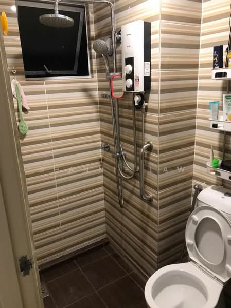 Condominium for Sale at Casamas Court - Shannie Law - Bathroom - PropertyGuru.com.my