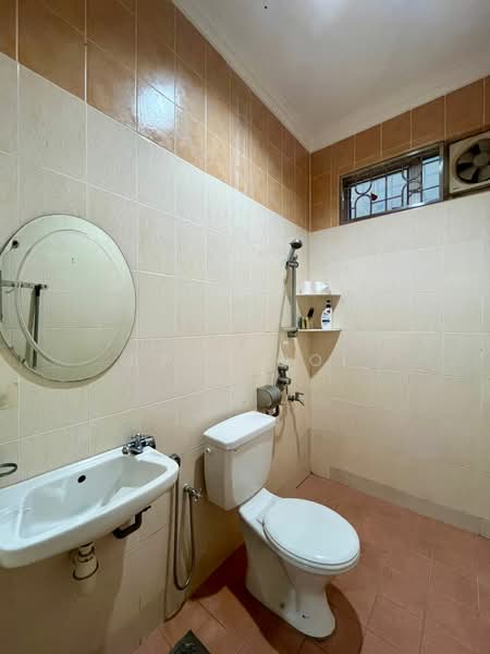 Rumah Berkembar untuk Dijual di Taman Berjaya (Alor Setar) - Ryan Ooi - Bathroom - PropertyGuru.com.my