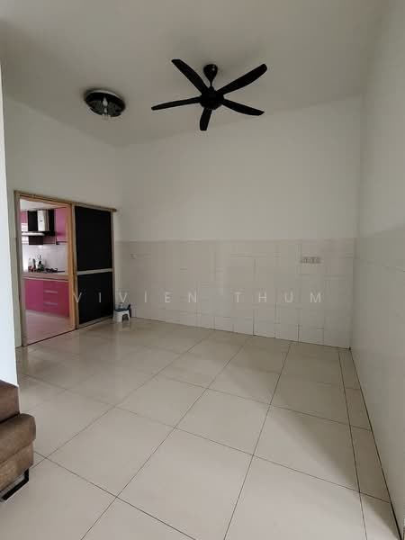 2-storey Terraced House for Rent in Kemuning Utama (Shah Alam) - Vivien Thum - Kitchen - PropertyGuru.com.my