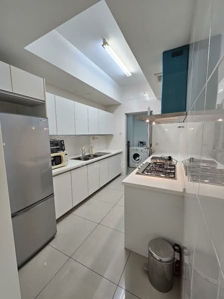 Servis Apartment untuk Dijual di Solaris Dutamas - Moon Chan - Kitchen - PropertyGuru.com.my