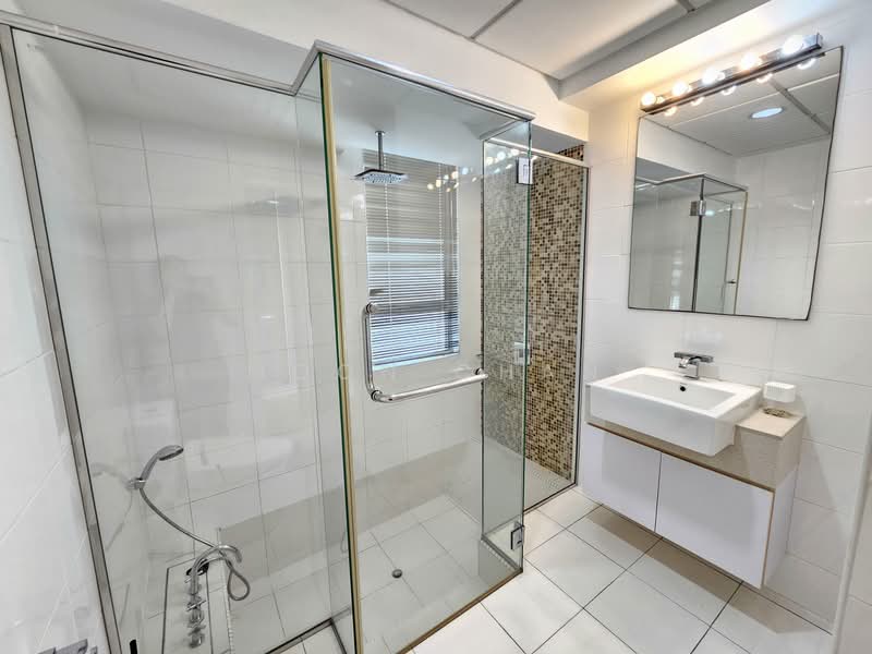Servis Apartment untuk Dijual di Solaris Dutamas - Moon Chan - Bathroom - PropertyGuru.com.my