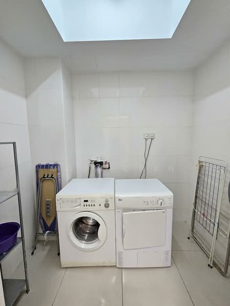 Servis Apartment untuk Dijual di Solaris Dutamas - Moon Chan - Interior - PropertyGuru.com.my