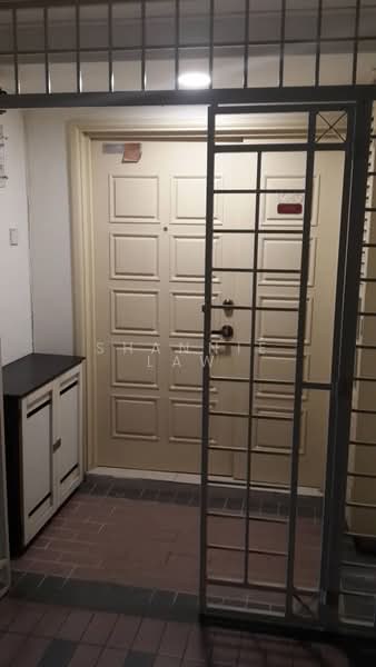 Kondominium untuk Dijual di Mutiara Villa - Shannie Law - Entrance - PropertyGuru.com.my