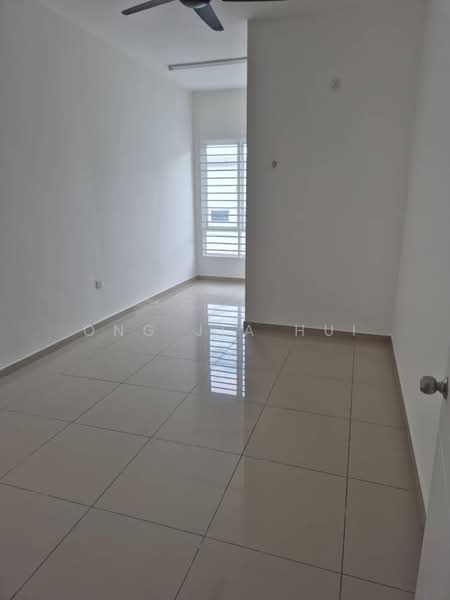 2-storey Terraced House for Sale in Bandar Sri Sendayan (Negeri Sembilan) - Ong Jia Hui - PropertyGuru.com.my