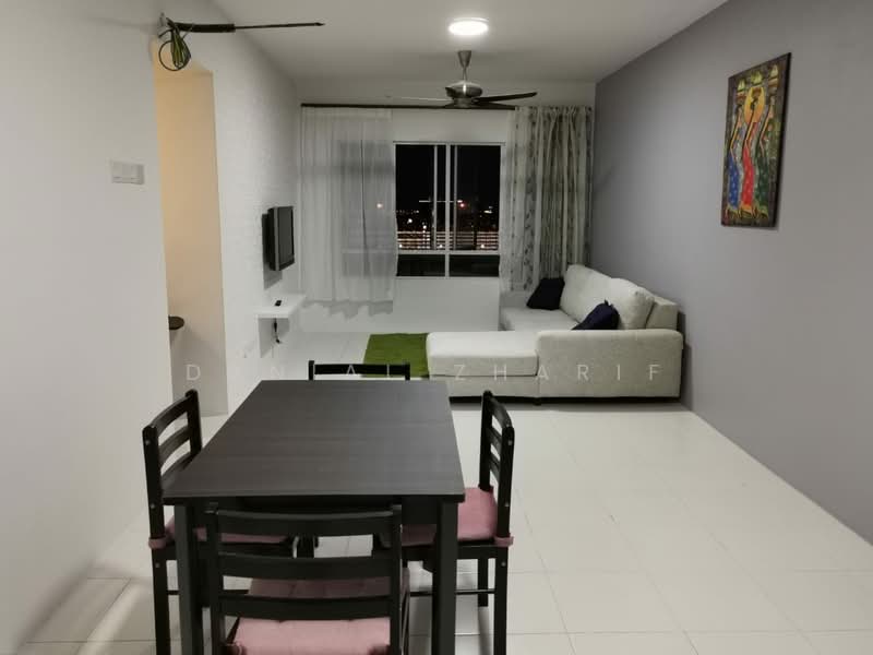 Pangsapuri untuk Disewa di Pangsapuri Suria 1 Batu Kawan - Danial Zharif - Living Room - PropertyGuru.com.my