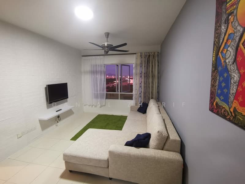 Pangsapuri untuk Disewa di Pangsapuri Suria 1 Batu Kawan - Danial Zharif - Living Room - PropertyGuru.com.my