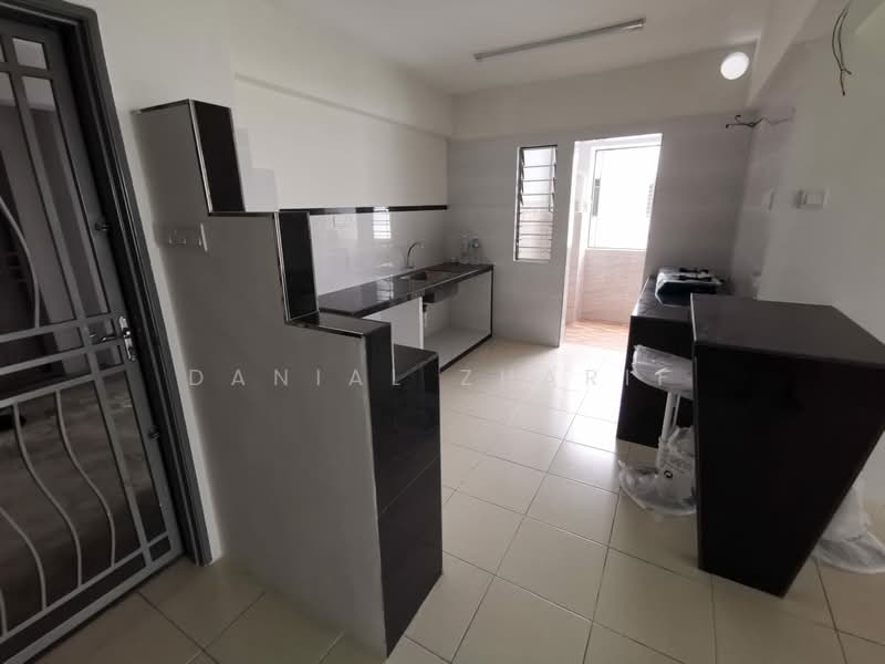 Pangsapuri untuk Disewa di Pangsapuri Suria 1 Batu Kawan - Danial Zharif - Kitchen - PropertyGuru.com.my