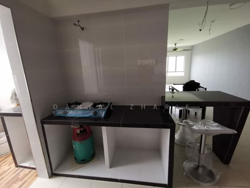 Pangsapuri untuk Disewa di Pangsapuri Suria 1 Batu Kawan - Danial Zharif - Kitchen - PropertyGuru.com.my