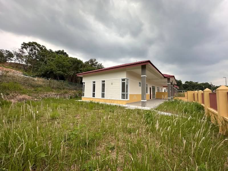 Semi-Detached House for Sale in Bandar Baru Salak Tinggi (Sepang) - Mu'izz Halim - PropertyGuru.com.my