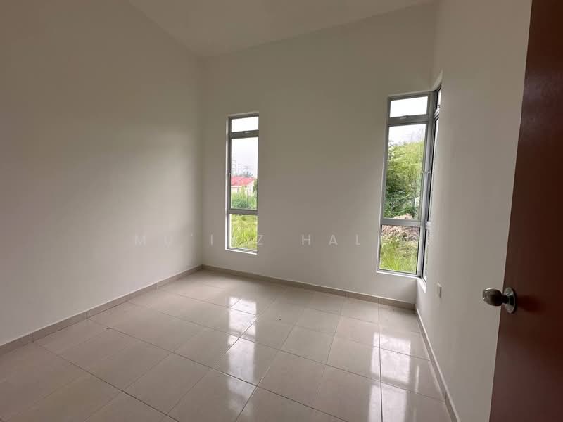 Semi-Detached House for Sale in Bandar Baru Salak Tinggi (Sepang) - Mu'izz Halim - PropertyGuru.com.my