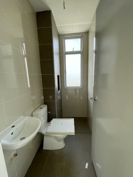 Service Residence for Sale at D'Lagoon - Wayne Lee - Bathroom - PropertyGuru.com.my