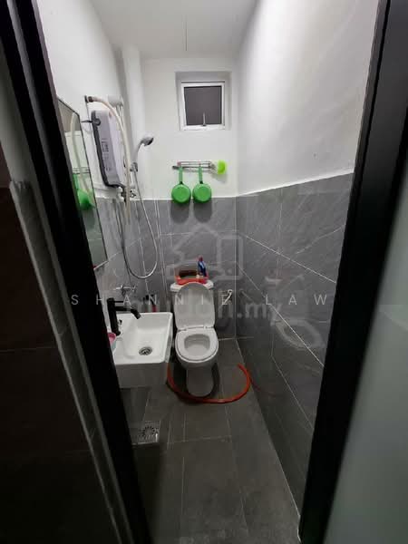 Apartment for Sale at Kedidi Apartment - Shannie Law - Bathroom - PropertyGuru.com.my
