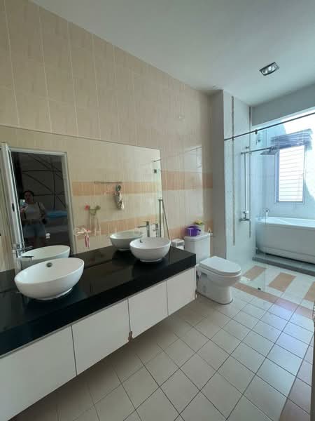 Semi-Detached House for Sale in Aman Perdana (Kapar) - Chloe Tan - Bathroom - PropertyGuru.com.my