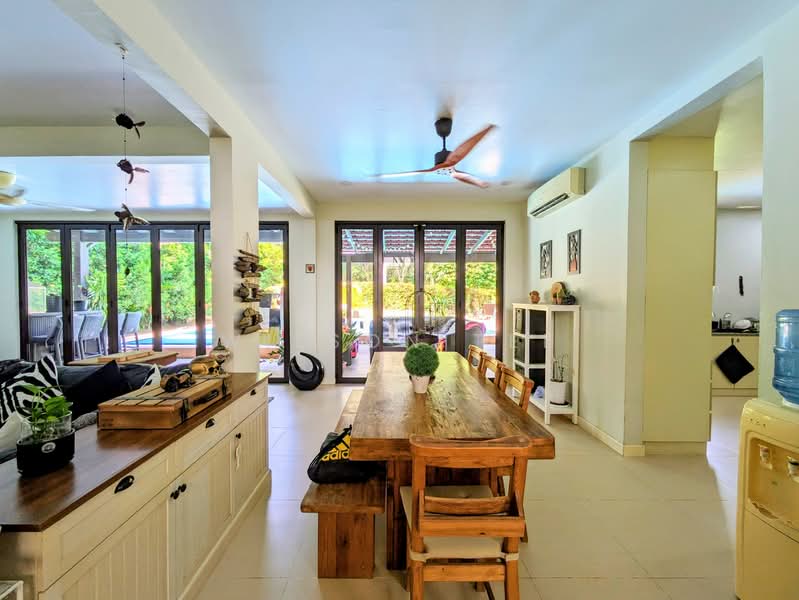Bungalow for Sale in Leisure Farm (Gelang Patah) - Wilson Tee - Dining Room - PropertyGuru.com.my