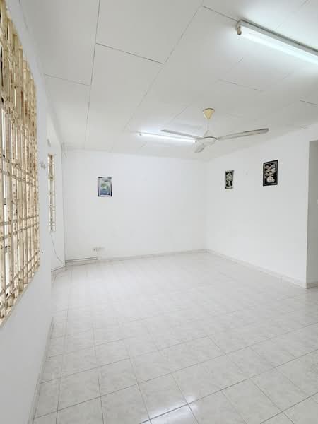 1.5-storey Terraced House for Rent in Ulu Tiram (Johor) - Bess Wong - Living Room - PropertyGuru.com.my