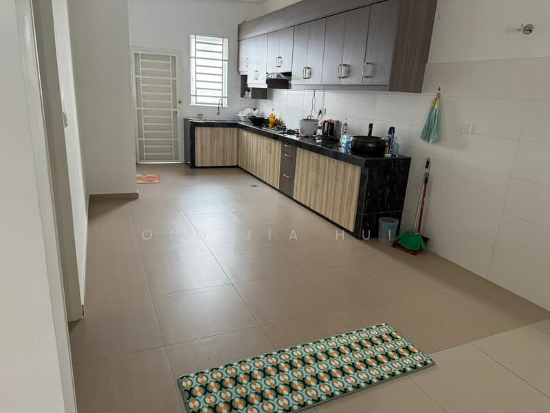 Rumah Teres 2 Tingkat untuk Disewa di Bandar Sri Sendayan (Negeri Sembilan) - Ong Jia Hui - Kitchen - PropertyGuru.com.my