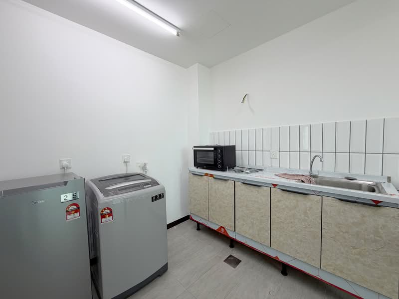 Servis Apartment untuk Disewa di Sensasi @ Utropolis - Carol Lau - Kitchen - PropertyGuru.com.my