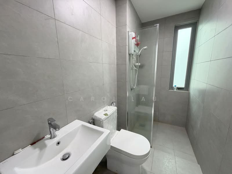 Servis Apartment untuk Disewa di Sensasi @ Utropolis - Carol Lau - Bathroom - PropertyGuru.com.my