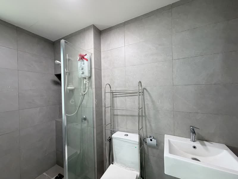 Servis Apartment untuk Disewa di Sensasi @ Utropolis - Carol Lau - Bathroom - PropertyGuru.com.my