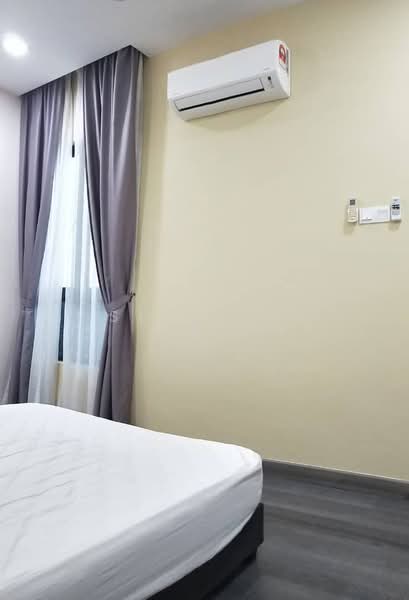 Kondominium untuk Dijual di Zefer Hill Residence - Shirley Tan - 2nd Bedroom - PropertyGuru.com.my