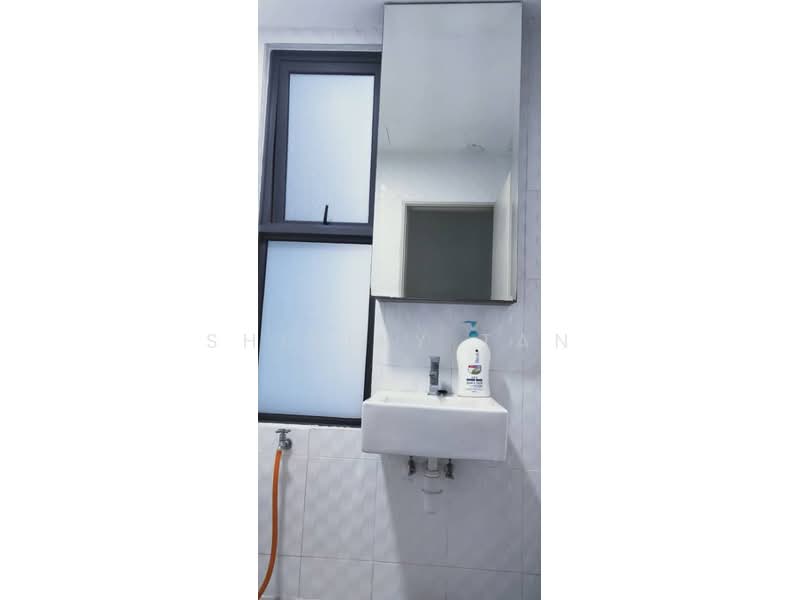 Kondominium untuk Dijual di Zefer Hill Residence - Shirley Tan - Shared Bathroom - PropertyGuru.com.my