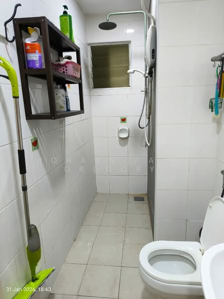 Condominium for Sale at Subang Parkhomes - Johann Paul Gregory - Bathroom - PropertyGuru.com.my