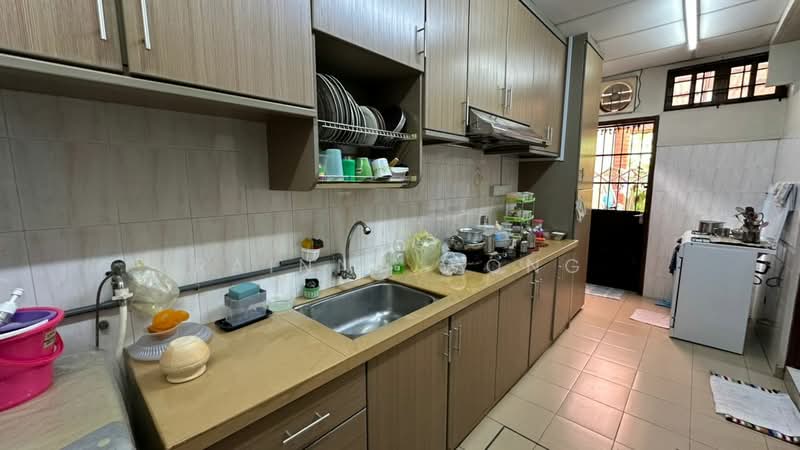 Rumah Berkembar untuk Dijual di Air Hitam (Ayer Itam) - Rainny Wong - Kitchen - PropertyGuru.com.my