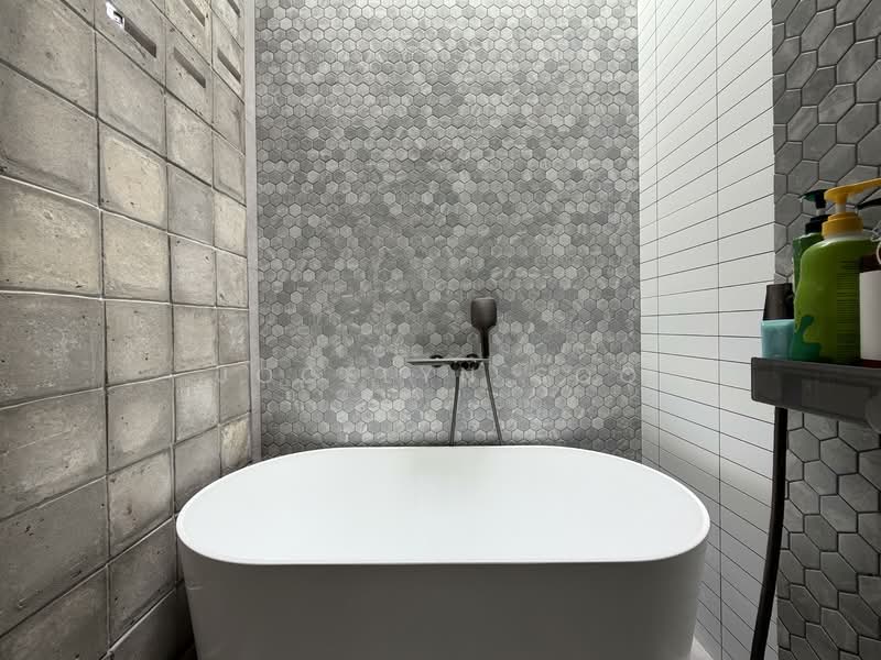 Rumah Banglo untuk Dijual di Bandar Sungai Long (Selangor) - Jocelyn Soo - Bathroom - PropertyGuru.com.my