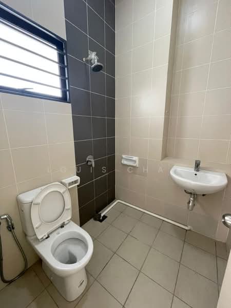 2.5-storey Terraced House for Sale in Setia Utama (Setia Alam) - Louis Chan - Bathroom - PropertyGuru.com.my
