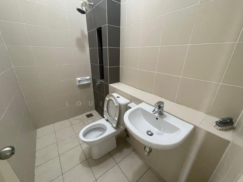 2.5-storey Terraced House for Sale in Setia Utama (Setia Alam) - Louis Chan - Bathroom - PropertyGuru.com.my