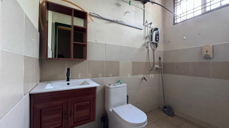 Shop for Rent in Taman Nusa Bestari (Iskandar Puteri (Nusajaya)) - Jessy Koh - Bathroom - PropertyGuru.com.my