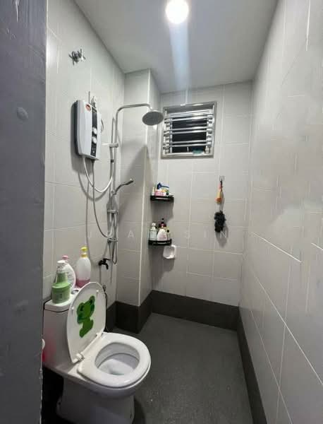 Rumah Teres 2 Tingkat untuk Dijual di Kangkar Pulai (Skudai) - Joan Sin - Bathroom - PropertyGuru.com.my