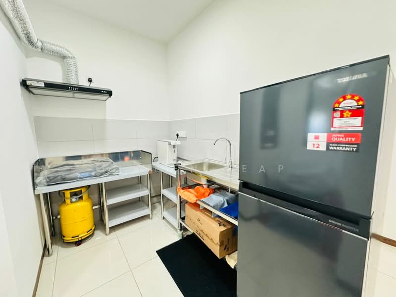 Service Residence for Rent at Vivo Executive Apartment - Jayden Yeap - Kitchen - PropertyGuru.com.my