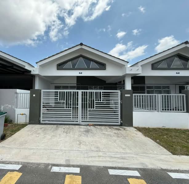1-storey Terraced House for Sale in Johor Bahru (Johor) - Joan Sin - Exterior - PropertyGuru.com.my