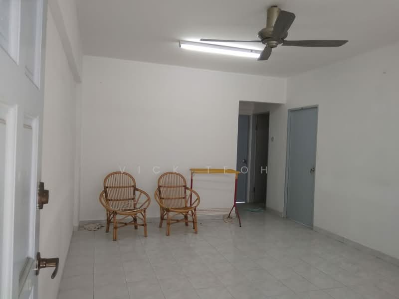 Pangsapuri untuk Disewa di Eastern Court - Vick Teoh - Living Room - PropertyGuru.com.my