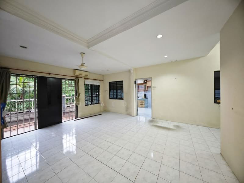 Rumah Teres 2 Tingkat untuk Dijual di Ipoh (Perak) - Donald Goh - Living Room - PropertyGuru.com.my