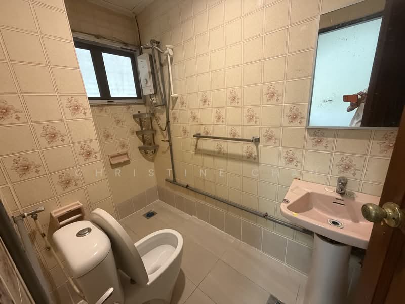 Kondominium untuk Disewa di Shahzan Court - Christine Chan - Bathroom - PropertyGuru.com.my