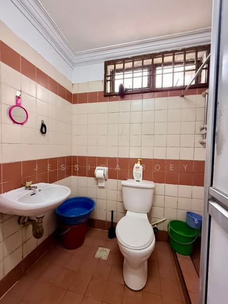2-storey Terraced House for Sale in Taman Mount Austin (Tebrau) - Jessica Boey - Bathroom - PropertyGuru.com.my