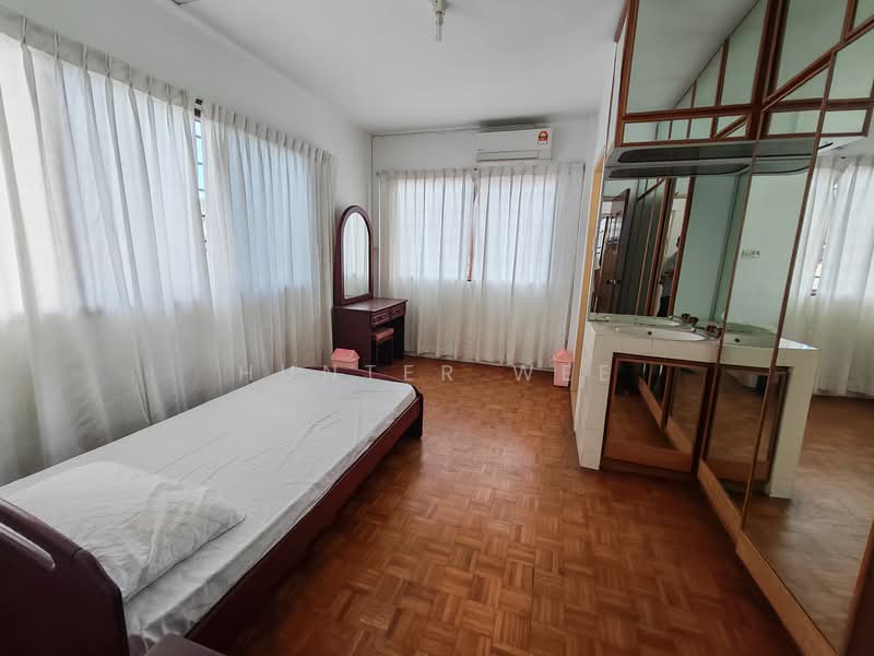 Semi-Detached House for Rent in Kampung Simpang Tiga (Kuching) - Hunter Wee - Bedroom - PropertyGuru.com.my