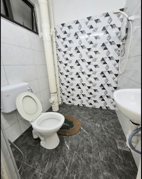 Vista Condominium - 2