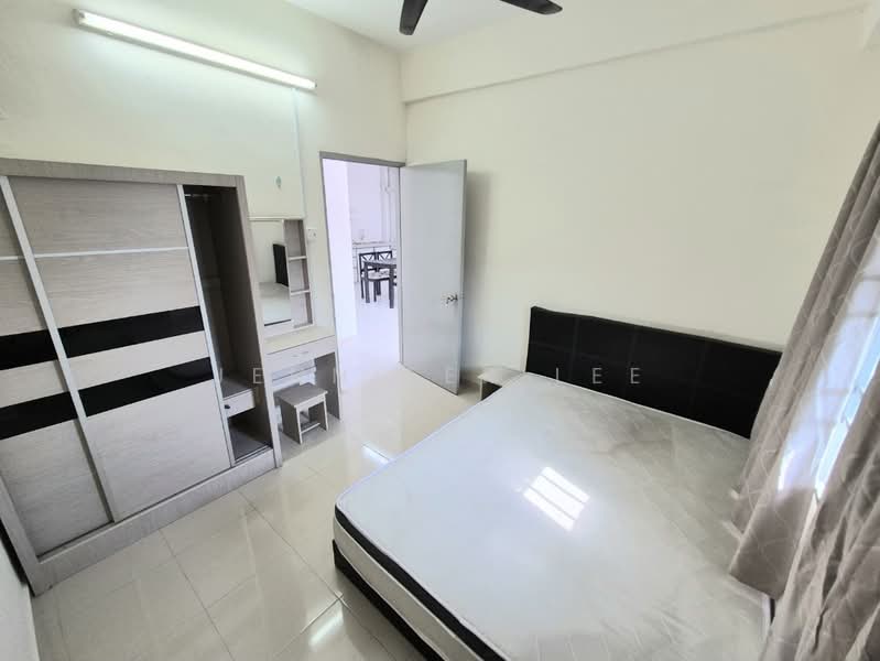 Vista Condominium - 5