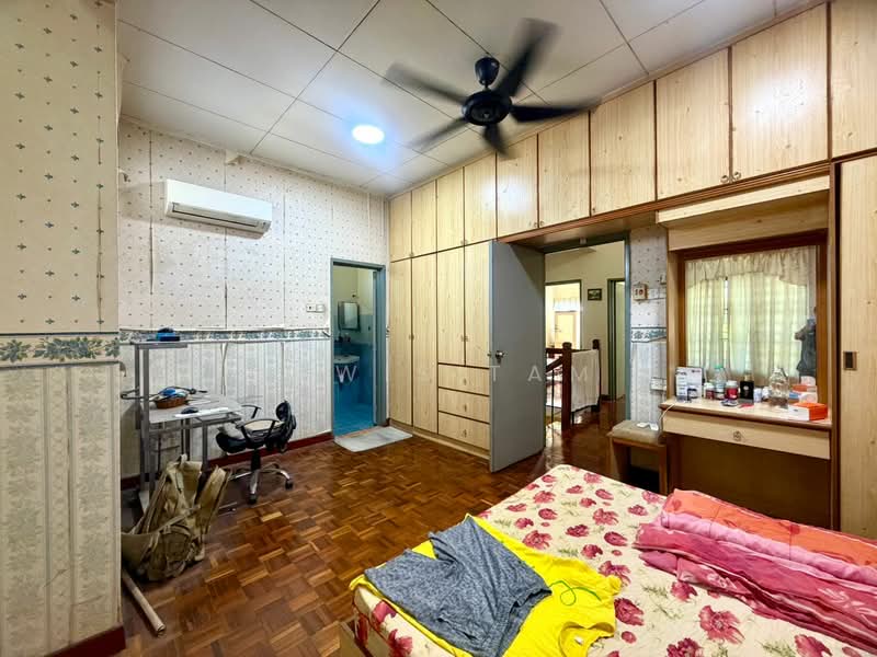 2-storey Terraced House for Sale in Bandar Tun Hussein Onn (Cheras) - Lewis Tam - Bedroom - PropertyGuru.com.my