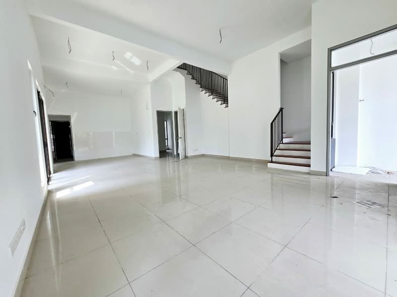 Rumah Teres 2 Tingkat untuk Dijual di Legasi 1 (Puchong) - John Lee - Living Room - PropertyGuru.com.my