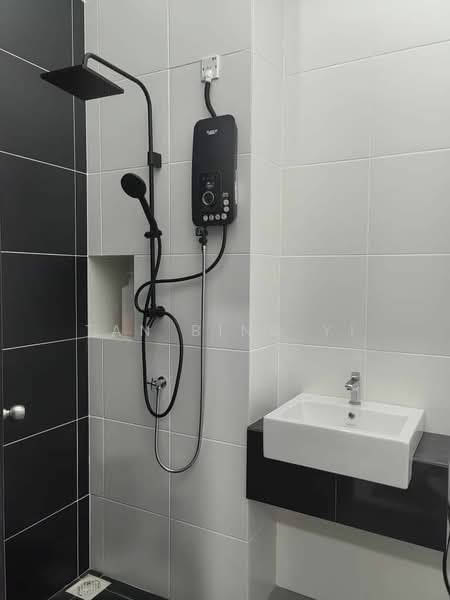 Rumah Teres 2 Tingkat untuk Disewa di Iskandar Puteri (Nusajaya) (Johor) - Tan Bing Yi - Bathroom - PropertyGuru.com.my