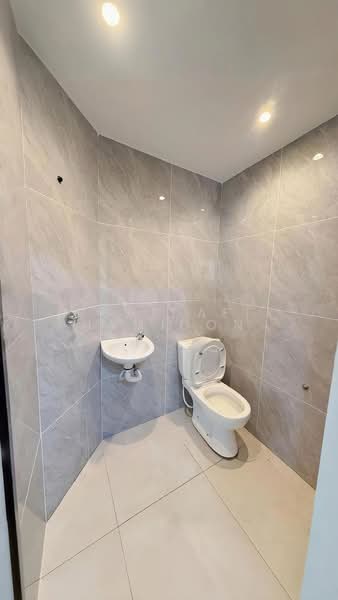 2-storey Terraced House for Sale in Taman Desa Jaya (Johor Bahru) - RUHIDAFI HAMIDON - Bathroom - PropertyGuru.com.my