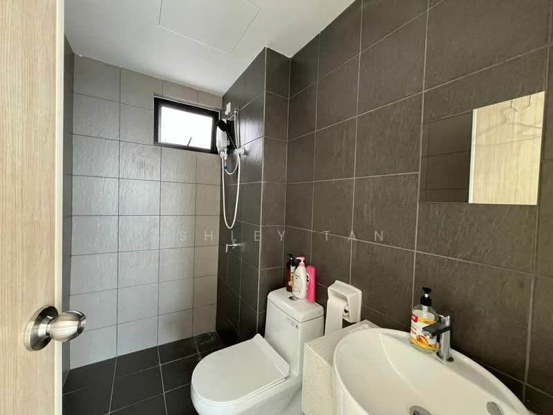 Kondominium untuk Dijual di TreeO - Ashley Tan - Bathroom - PropertyGuru.com.my